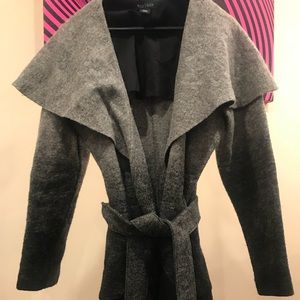NWOT WHITE HOUSE BLACK MARKET Ombre Wrap Coat